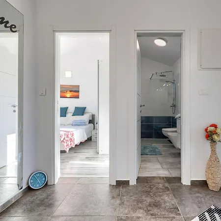 בית נופש Istria Queen By Interhome לאבין
